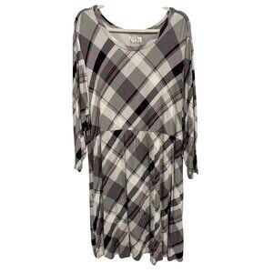 Maurices 24/7 Dress Plus Size 2X Plaid Long Sleeve Scoop Neck Knee Length Gray